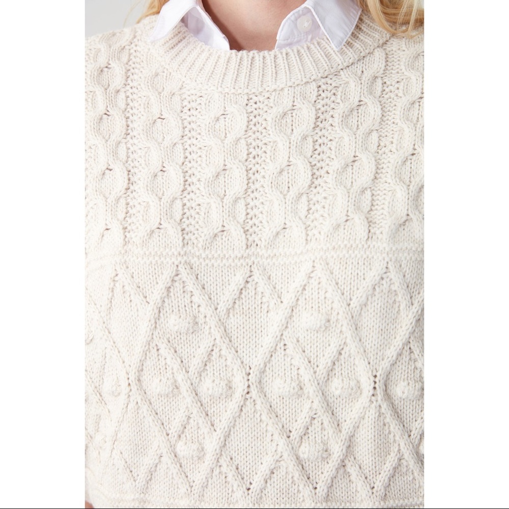 NWT Beige V Neck Woman Knitwear Sweater Medium - Picture 6 of 11